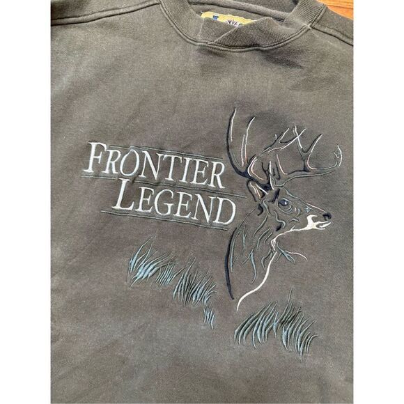 Size L - vintage 1990s embroidered deer hunting sweatshirt crewneck ￼ - Picture 2 of 8